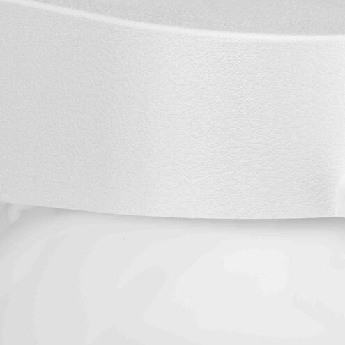 Polycarbonate Outdoor Outdoor Wall Lantern in White