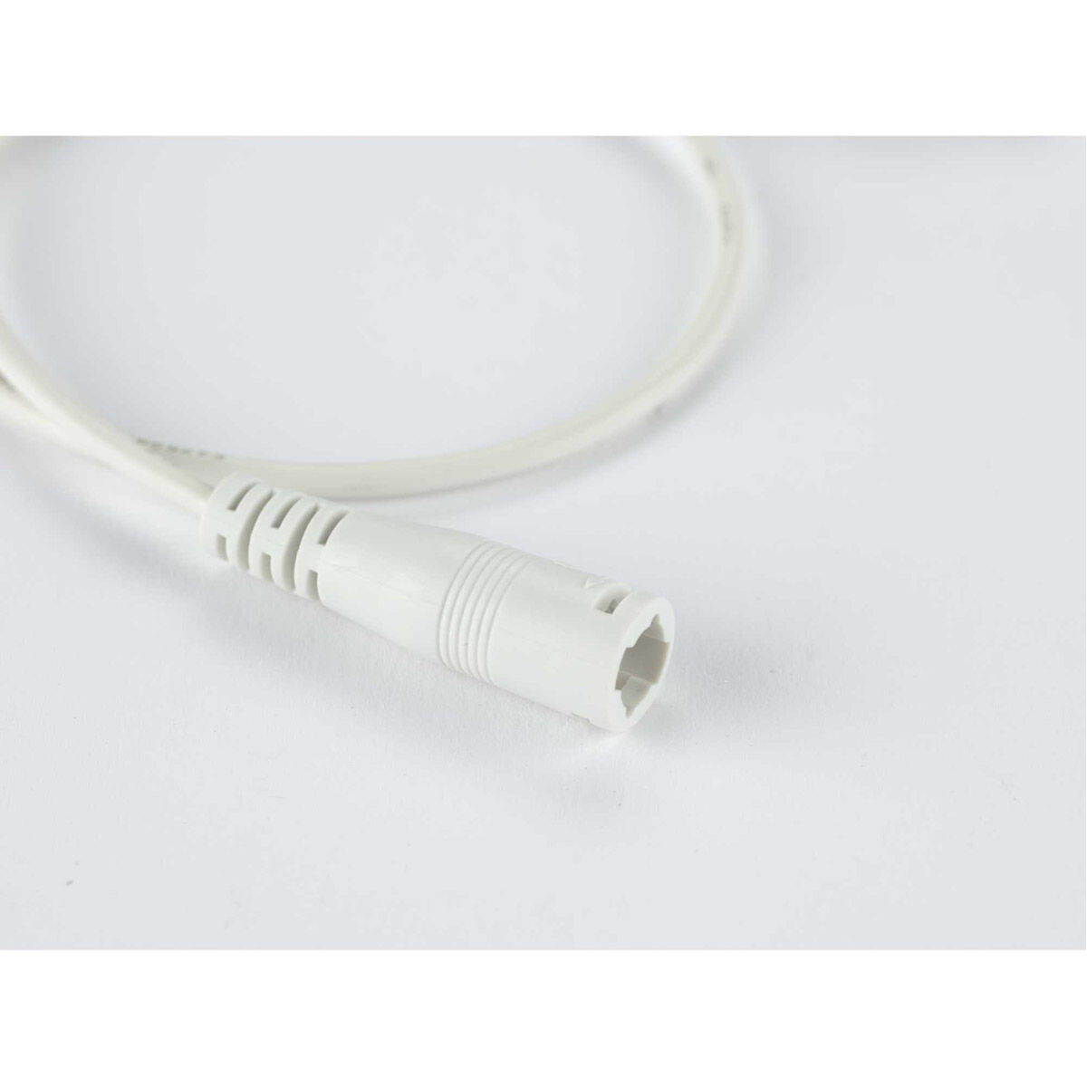 Everlume Satin White Cable with Terminals, 18in