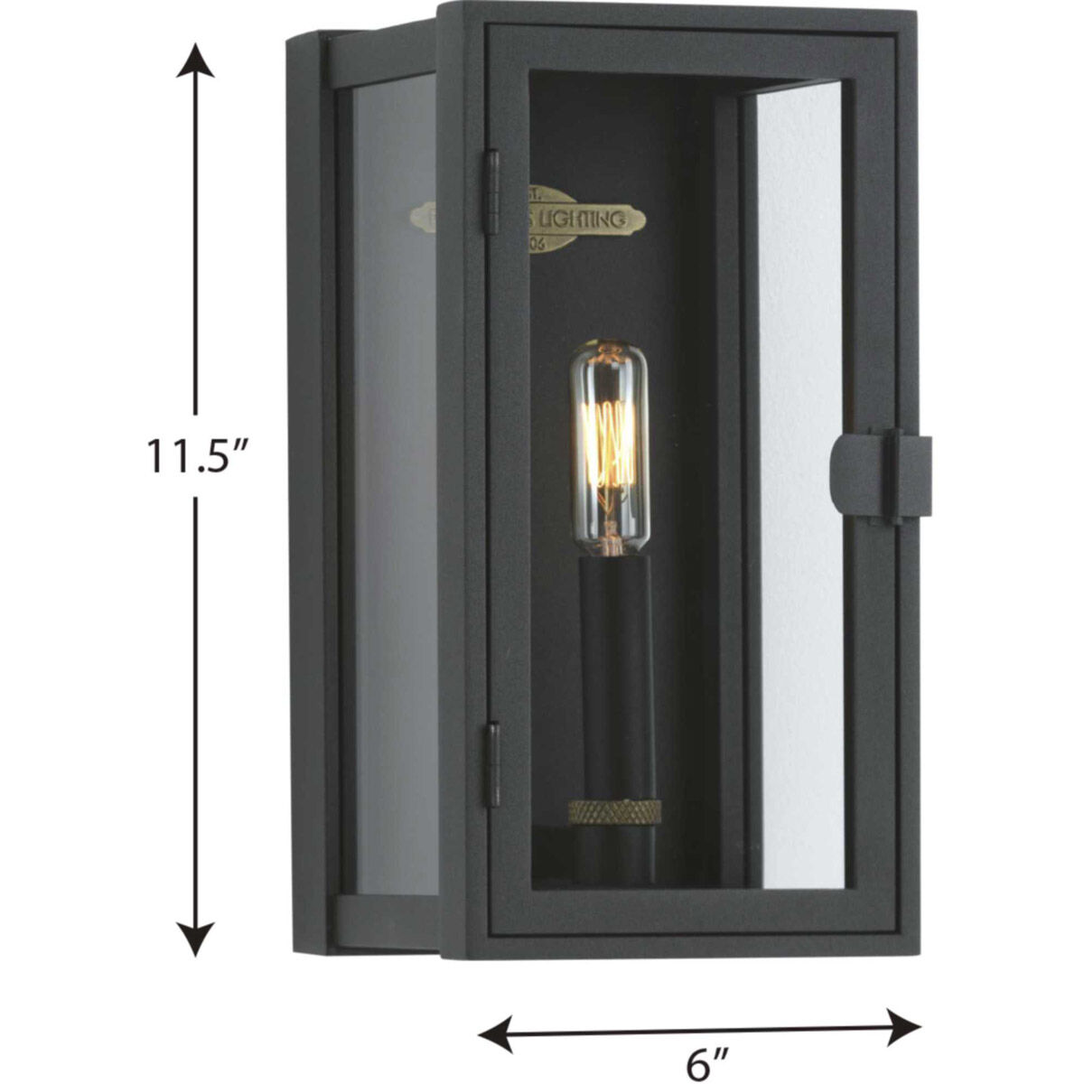 Stature Outdoor Wall Lantern in Black